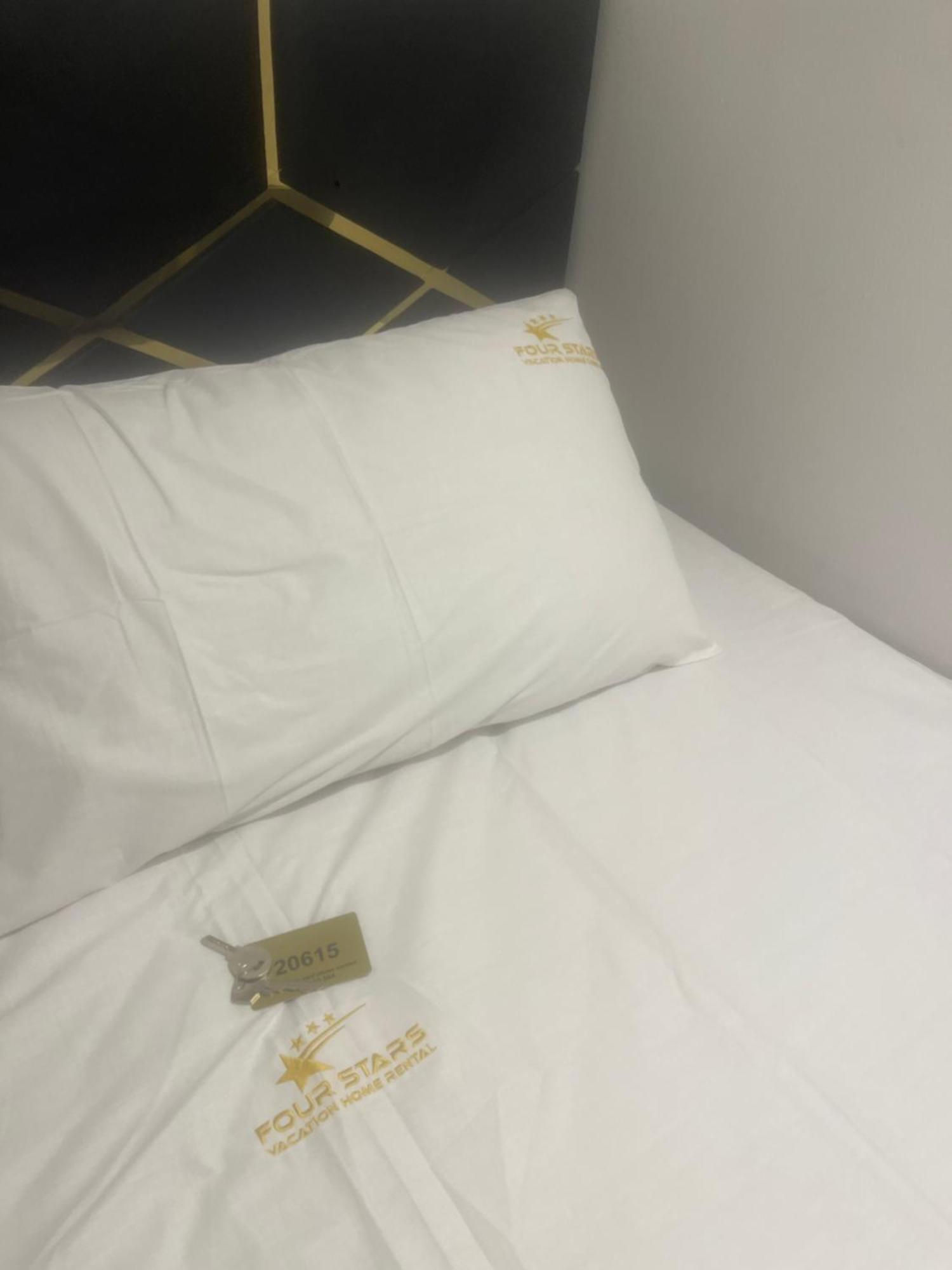 Four Stars Hostel Dubai Eksteriør bilde