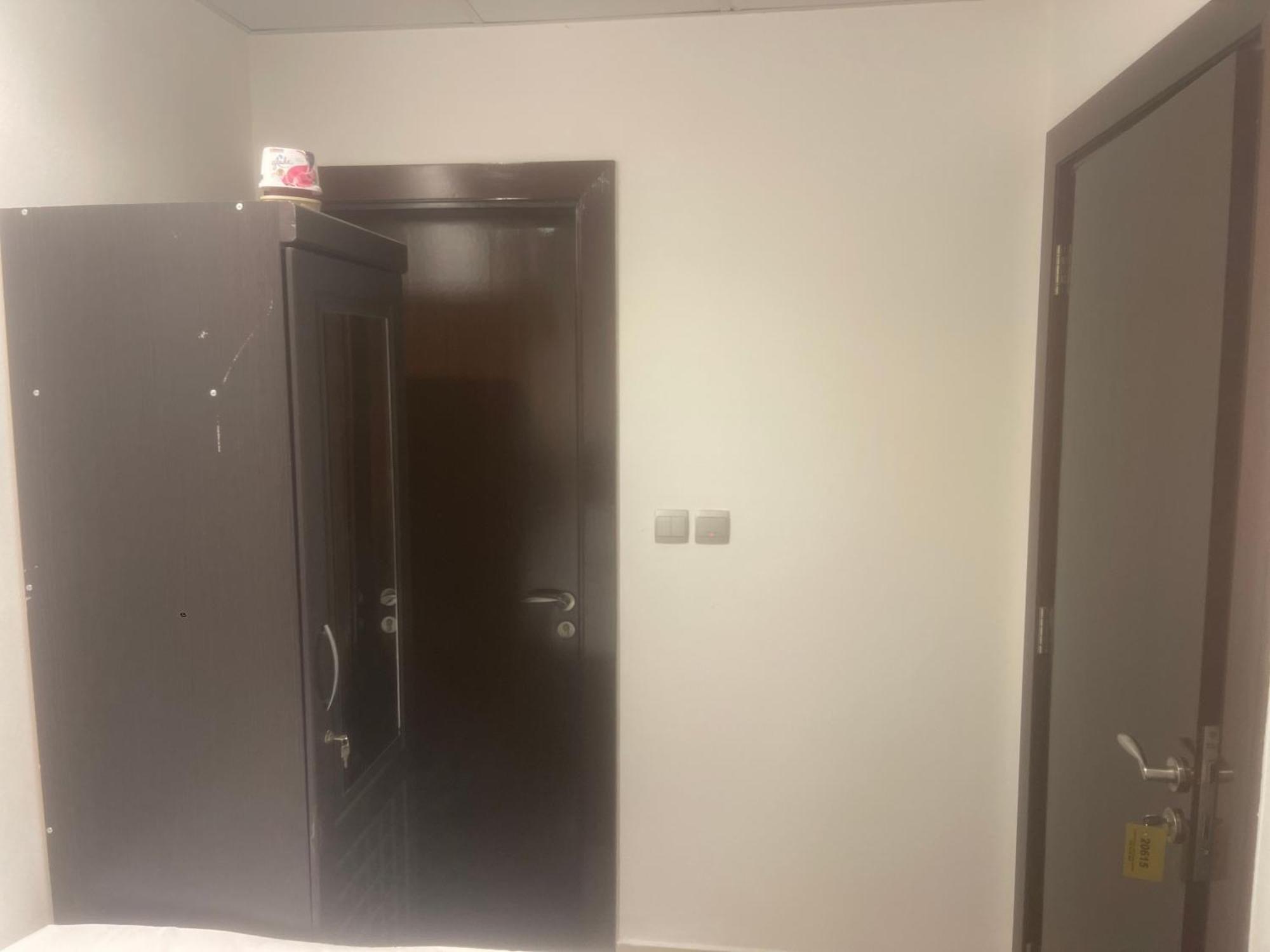 Four Stars Hostel Dubai Eksteriør bilde