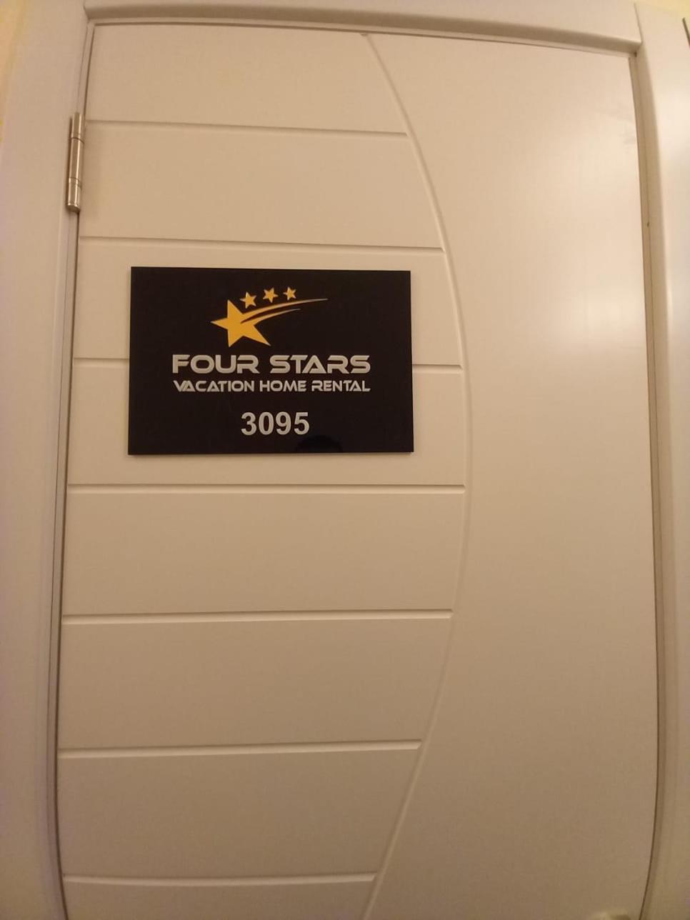 Four Stars Hostel Dubai Eksteriør bilde