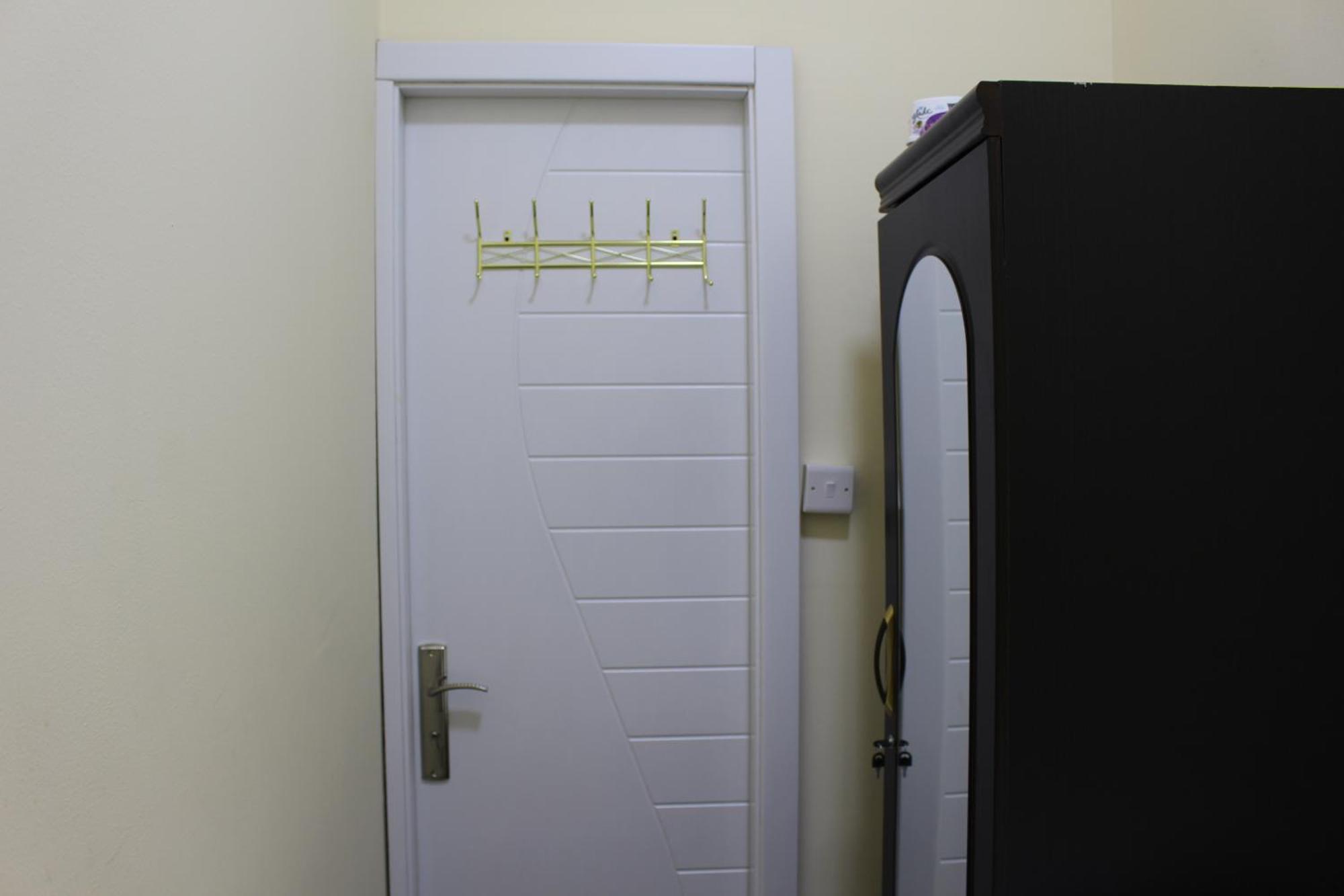 Four Stars Hostel Dubai Eksteriør bilde